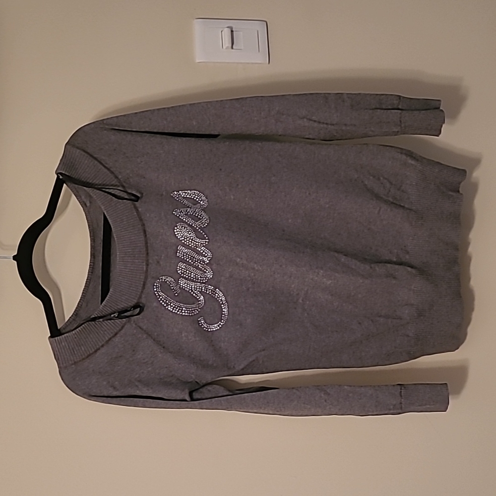 Guess top